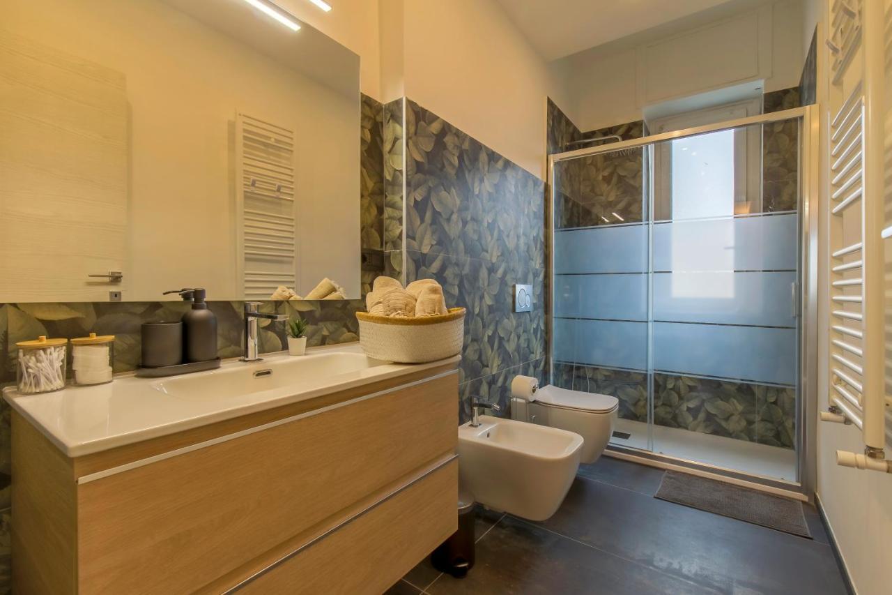 Modern & Bright 2 Bedroom Flat 50M From M4 Stop Милано Екстериор снимка