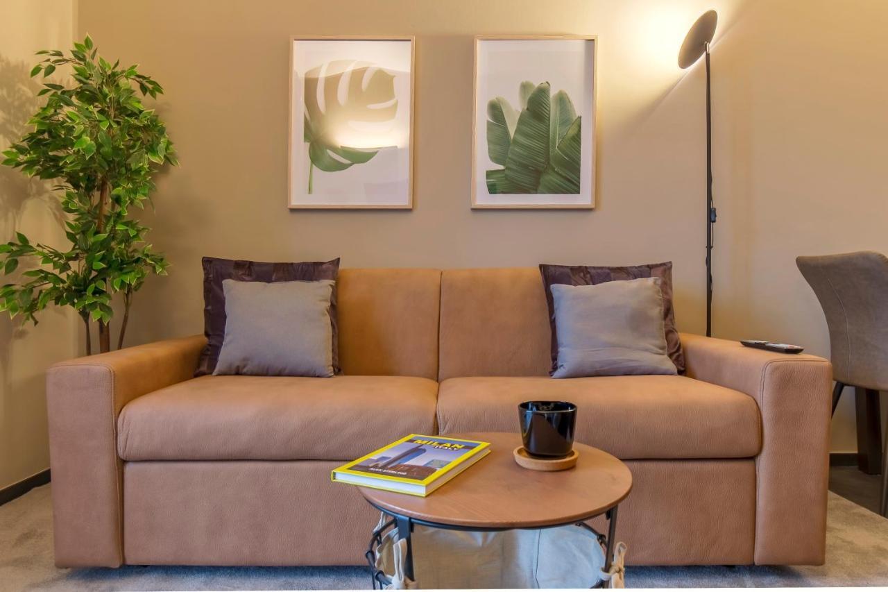 Modern & Bright 2 Bedroom Flat 50M From M4 Stop Милано Екстериор снимка