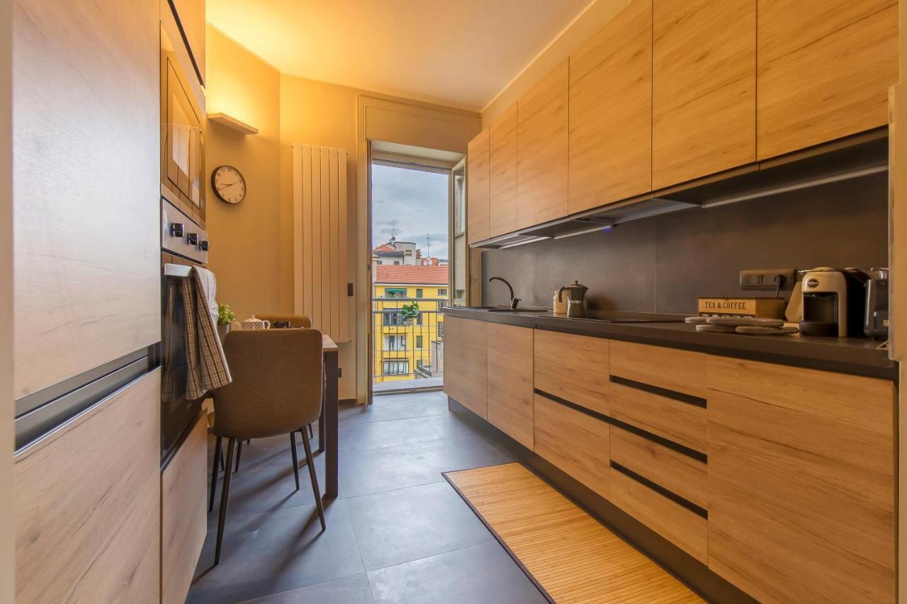 Modern & Bright 2 Bedroom Flat 50M From M4 Stop Милано Екстериор снимка